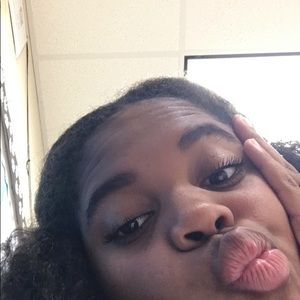 Meet your Posher, Zoë